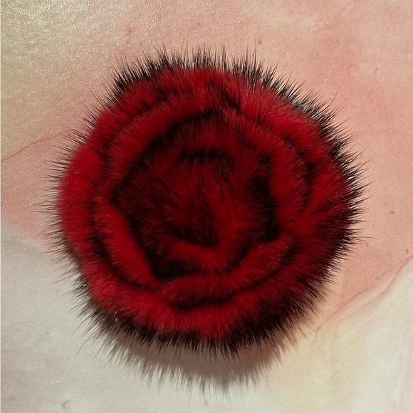 no brand Accessories - 🌺🌹High-End Luxury Mink Faux Fur Soft Red Rose Flower Brooch Pin Accessory